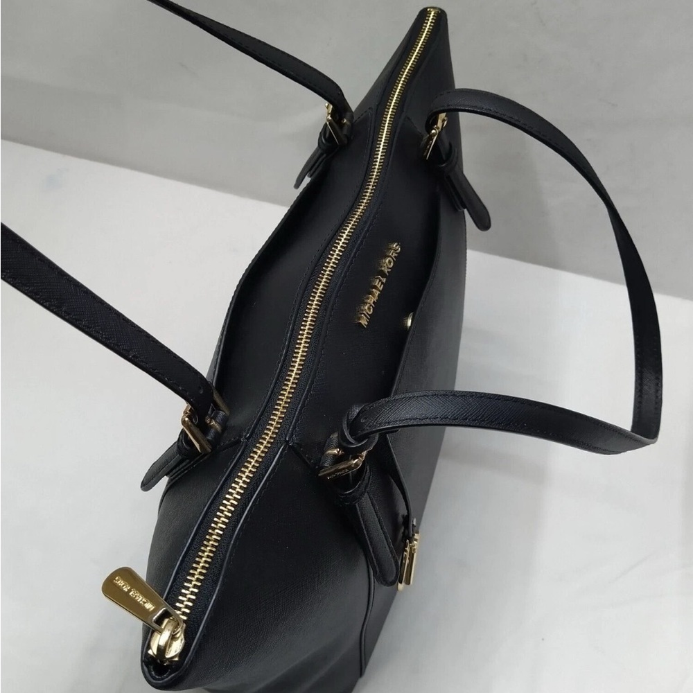 Michael Kors Large Voyager Tote - Picture 9 of 9